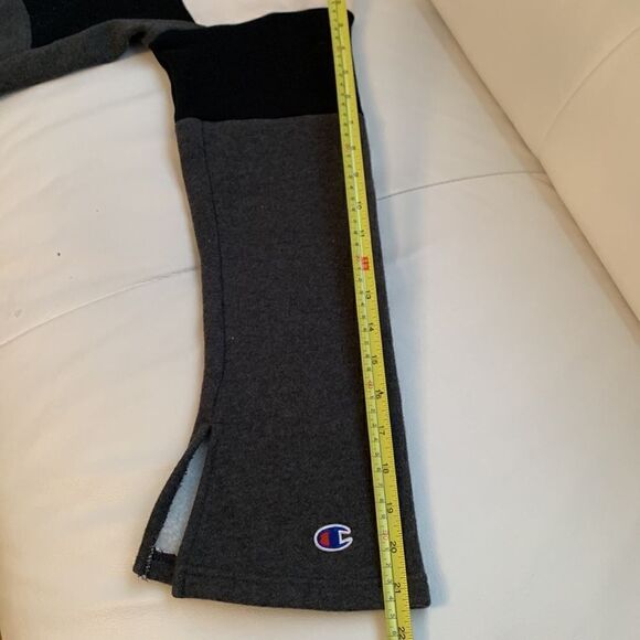 Champion Reverse Weave White/ Black/ Gray Cropped Hoodie. Size M (L) - Picture 6 of 10